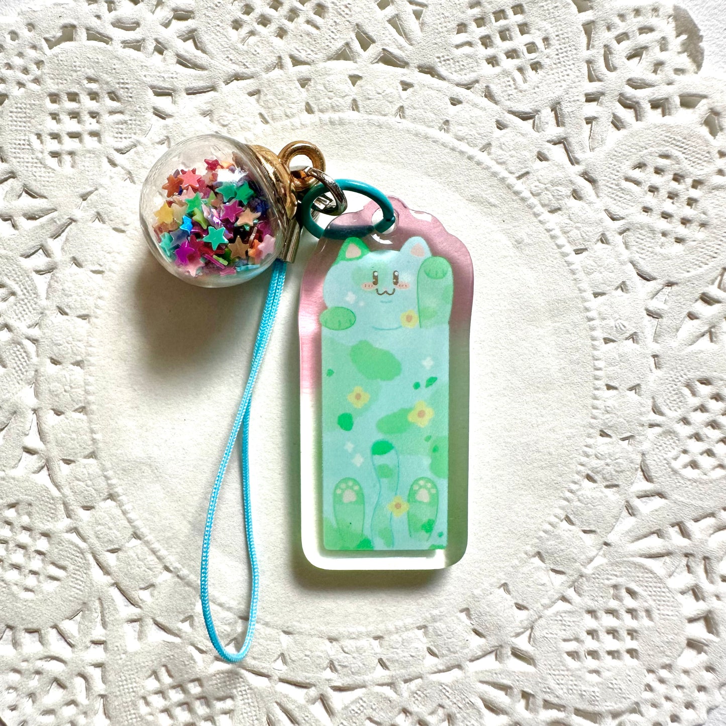 Cat-Shaped Acrylic Keychain | Cute Cat Keychain | Kawaii acrylic charm, Aesthetic accessories, Double Sided, Animal Keyring
