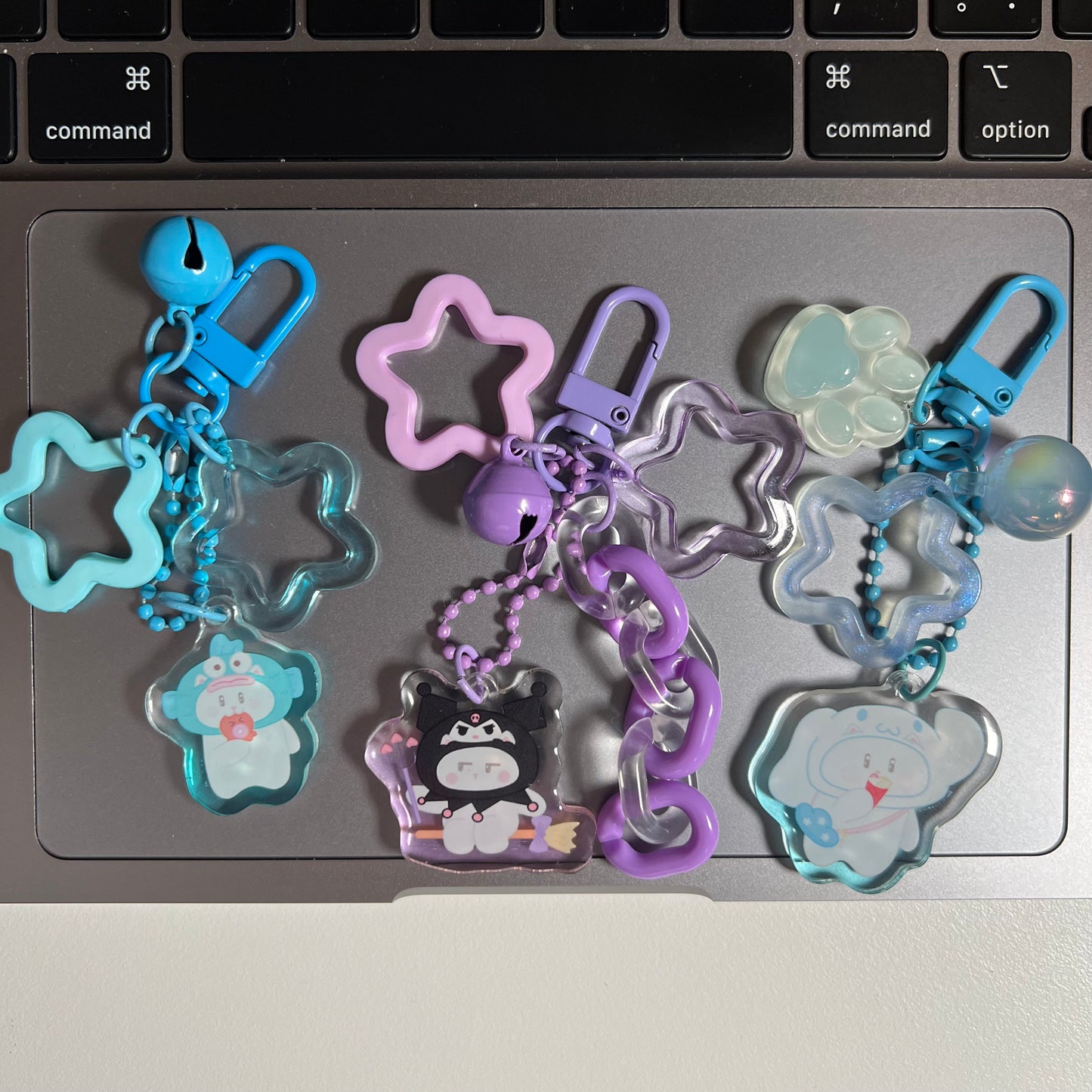 Sanrio Acrylic Keychain | Cute Cat Keychain | Kawaii acrylic charm, Aesthetic accessories, Double Sided, Animal Keyring